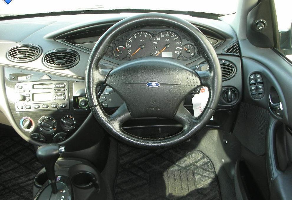  Ford Focus I, 5dr - DAW, DBW (2000-2005) :  4